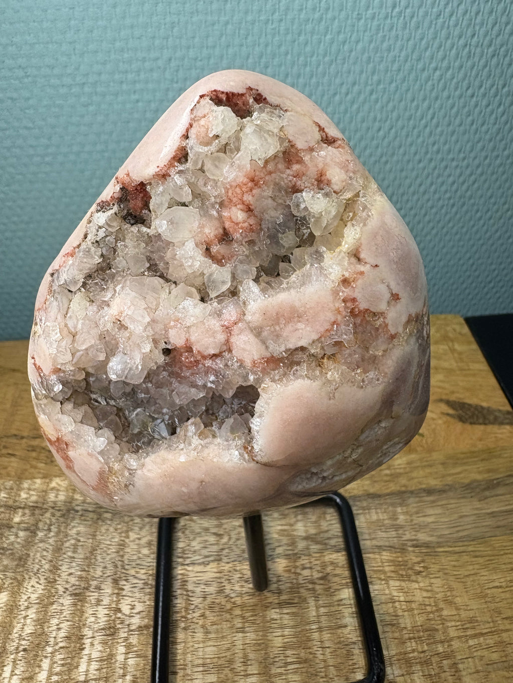 Roze amethist op pin